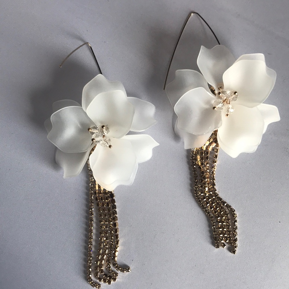🤍new. resin flower tassel earrings - Picture 7 of 11
